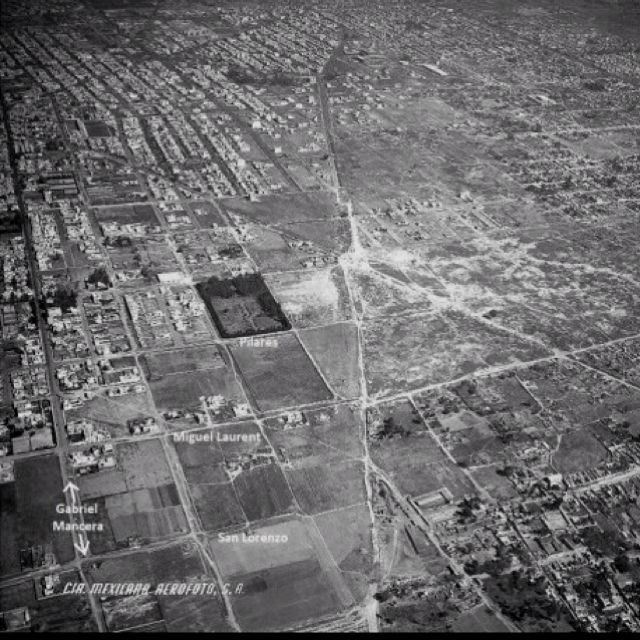 Así se veía desde el cielo la Col. Del Valle en la #CDMX en 1948.

#AsíFueMéxico
@enladelvalle @ColDelValleBJ @coldelvallecdmx