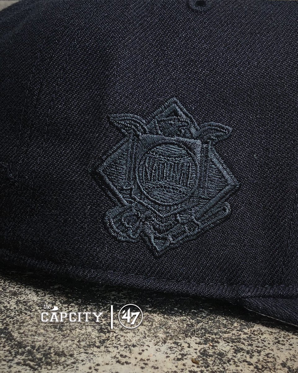 TheCapCity's tweet photo. 47 “BLACK ON BLACK” ATLANTA BRAVES SNAPBACK ⬛️ https://t.co/t0wxUBKMvw