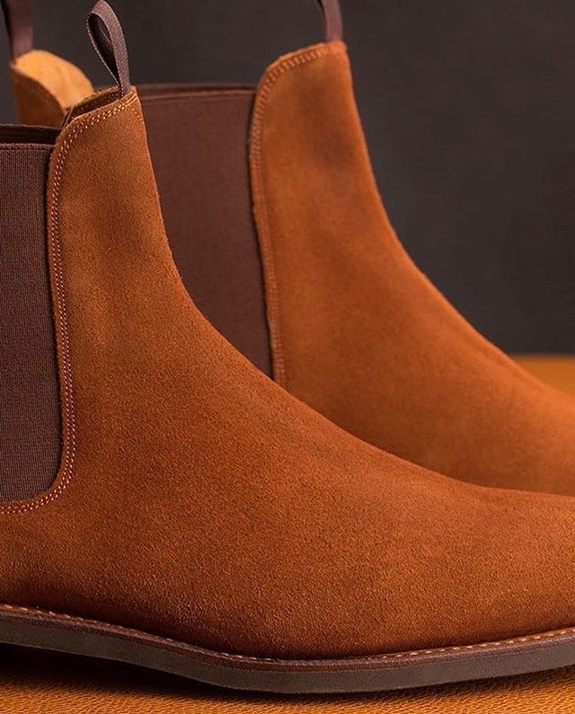 MeerminMallorca's tweet image. A Spring staple. Our wholecut, Flex Goodyear Welted Chelsea boot finished with our soft City rubber sole. Available in Polo suede &amp;amp; Black French Softcalf. IN STOCK NOW #meermin #meerminmallorca #chelseaboot #wholecutchelsea #italiansuede #frenchcalf #sof… ift.tt/2uzoaXJ