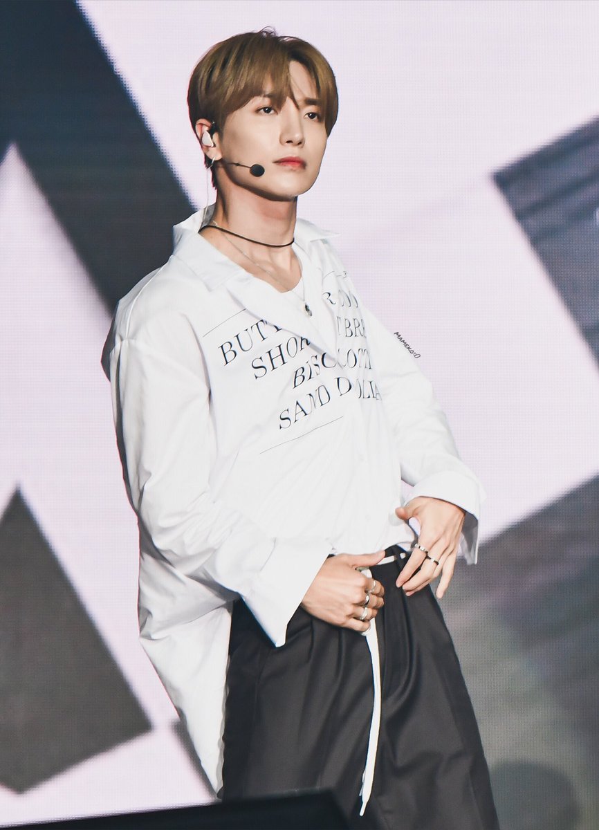 ye____0824's tweet photo. 190328 Monster Kpop Concert in Taipei
멋진 우리 리더🐥💕
#Leeteuk #이특 #イトゥク #SUPERJUNIOR #슈퍼주니어 @special1004 https://t.co/8pQCJQnZVx