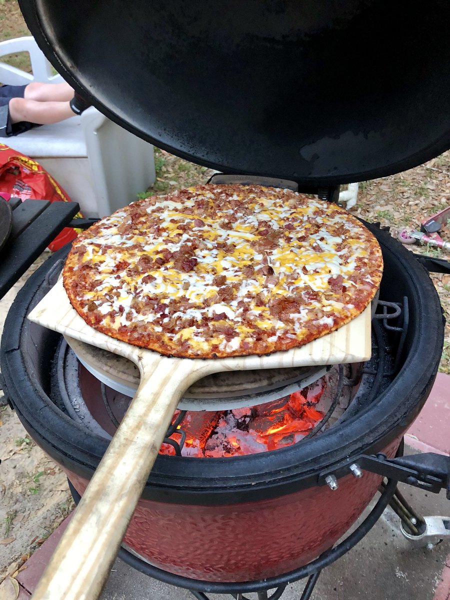 PewterPower's tweet image. Pizza 🍕 is part of our culture. Friday night pizza is an awesome way to unwind at home after a stressful work week. Outdoor pizza innovations fascinate me. Thin crust bacon 🥓 cheeseburger 🍔 pie. 
@KamadoJoe #pizzaplug #SaturdayThoughts #kamadojoe #Pizzagame