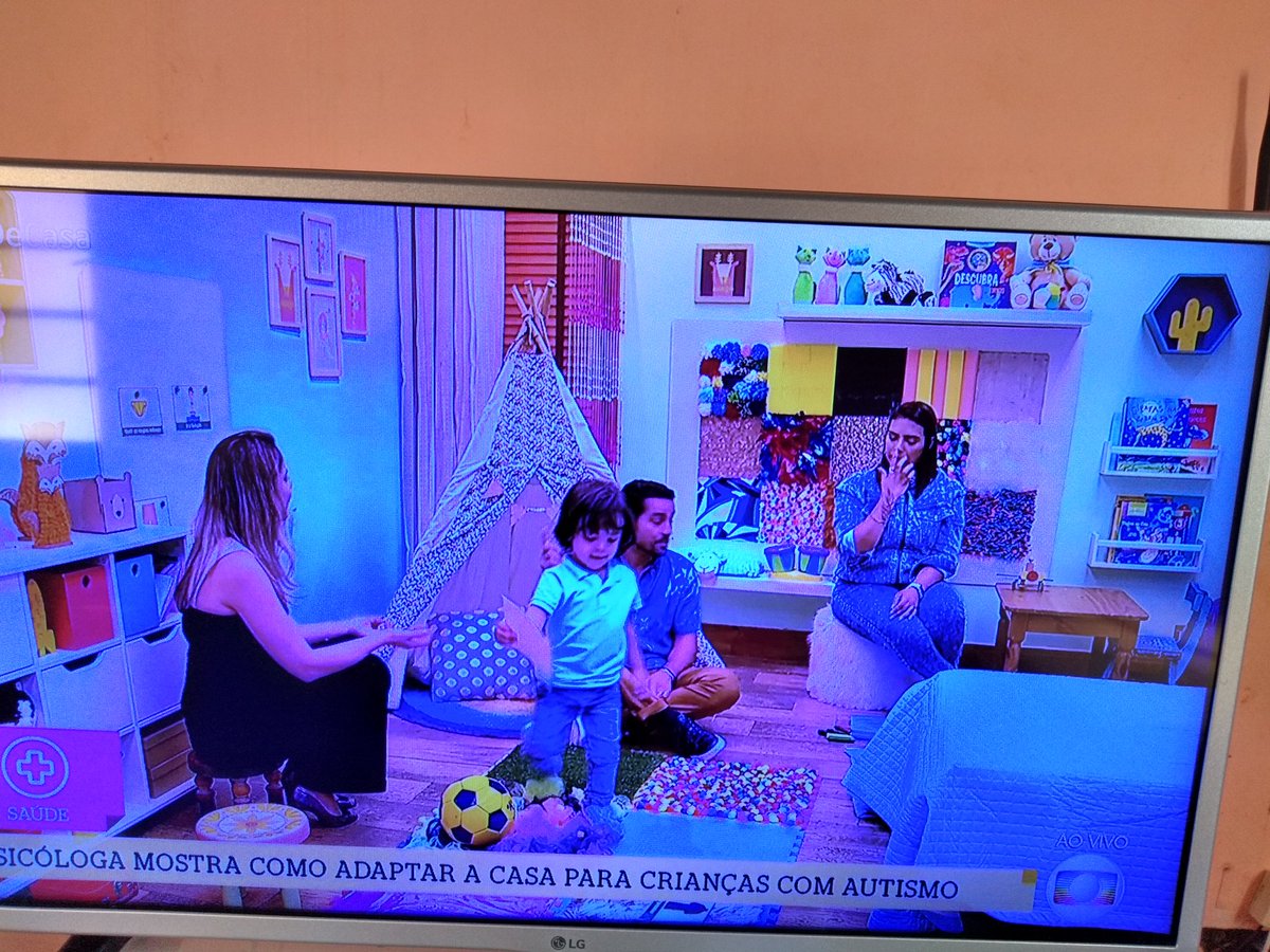 Tatiane_sousap's tweet image. Amo os conteúdos produzidos pela @MayraGaiato. Sou fã.🥰 #EDeCasa #austimo