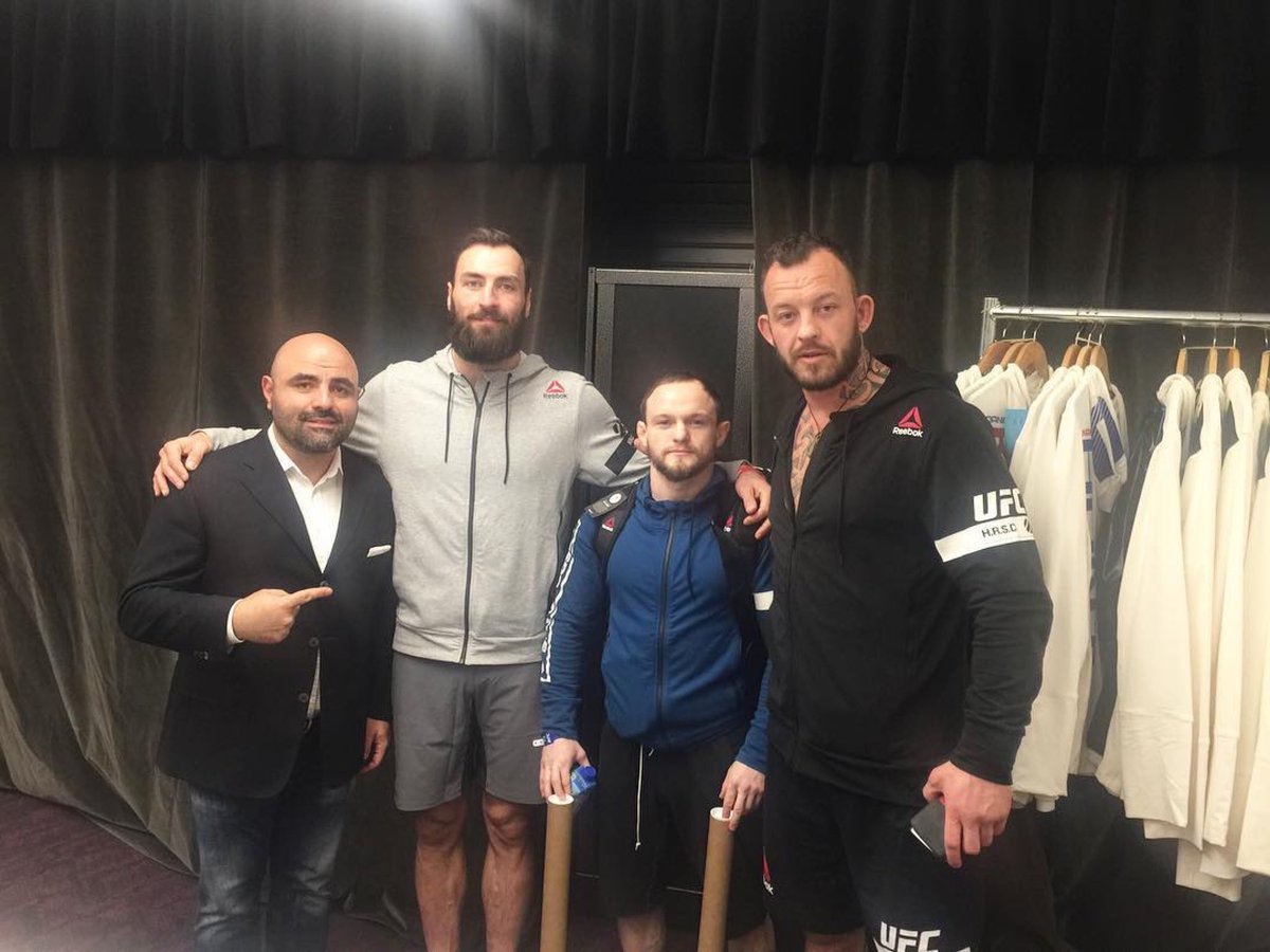 StrikinGokhan's tweet photo. I wish these two brothers good luck tonight. 🇬🇧 @MarkGodbeerUK #BKB16 & 🏴 @PCraigmma #UFCPhiladelphia 👊🏼 #TheHandOf #BearJew https://t.co/YGg6xglCsv