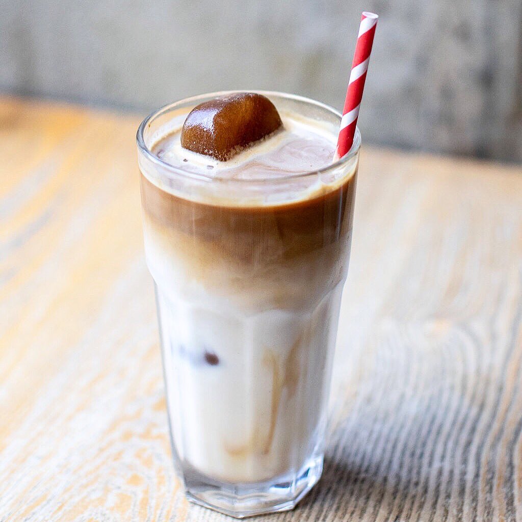 OneGirlCookies's tweet image. An iced coffee at One Girl just means more coffee, and we’re ok with that. 😊 #coffeecubes #onegirlcookies