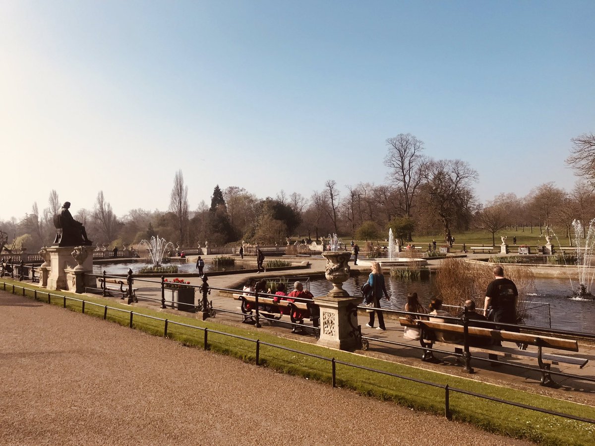 ConronSusan's tweet photo. Lovely run around Kensington Park this morning warming up for @thescript @TheScript_Danny for final night of #thescriptTCT . Have an amazing night lads and everyone who has the privilege to be there #TheScriptFamily let’s all have fun and enjoy the moment 💚💚💚 https://t.co/hejL7hlPCQ