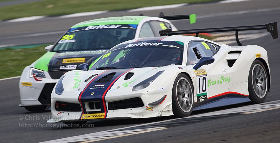 Photos from the closing stages of Race 1 <a href="/SilverstoneUK/">Silverstone</a> <a href="/OfficialBARCHQ/">BARC</a> <a href="/DunlopMSport/">Dunlop Motorsport SRI</a>