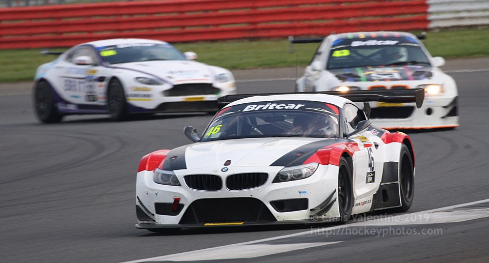 BritcarNews's tweet photo. Photos from the closing stages of Race 1 @SilverstoneUK @OfficialBARCHQ @DunlopMSport https://t.co/ELcdplApu7