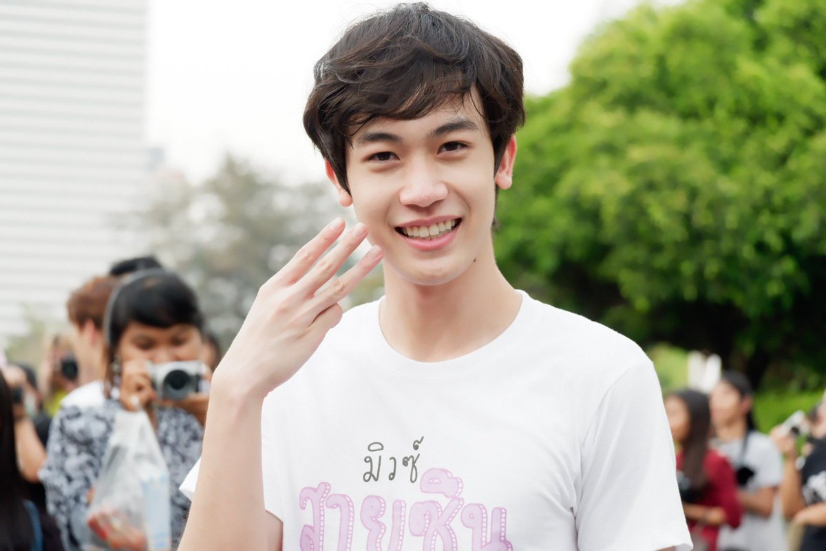 somtammm's tweet photo. นอกจากสายซึนแล้วยังสายเเมวด้วยนะครับ❤ #mmmmmmmuse #แมวมิวซ์ #ConversationThailand #ChulaCuteBoy #JamsaixCONVERSATION @muse_np https://t.co/WPaoOHAihM