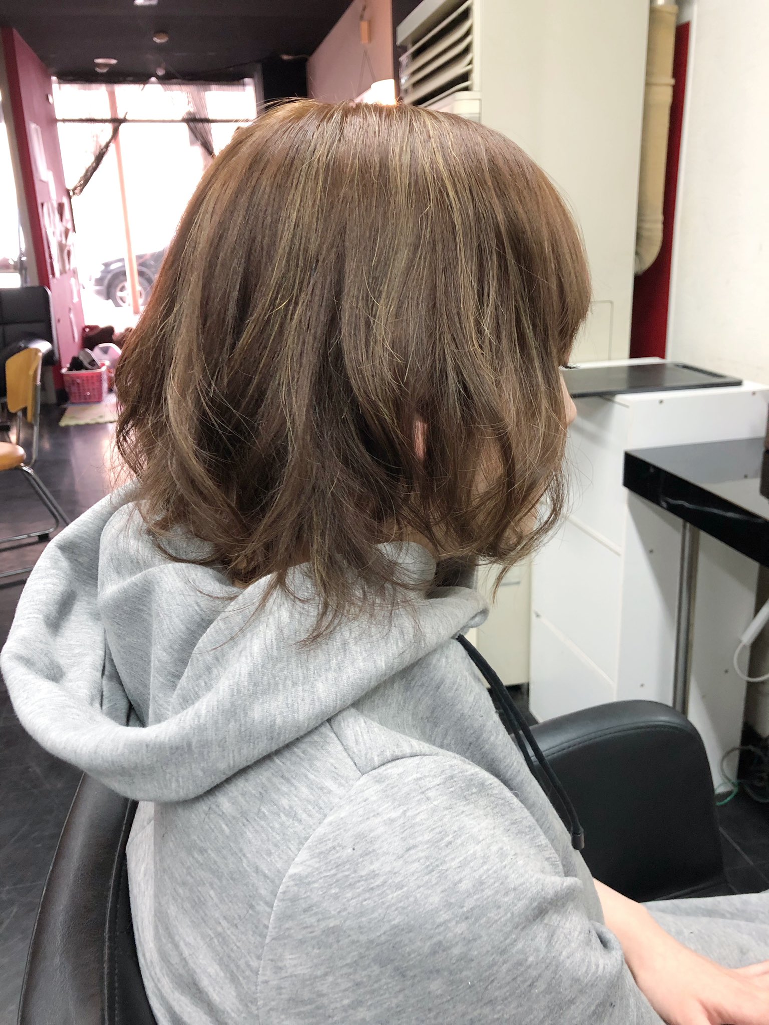 توییتر ヘアーラウンジカルネ 熊谷真人 در توییتر ゆるふわボブにハイライト アッシュグレージュ を T Co Dpyqnzqn6h 滝川市美容室 滝川美容室 アッシュ グレージュ アッシュベージュ 外国人風カラー アッシュ グレー ミルクティーアッシュ