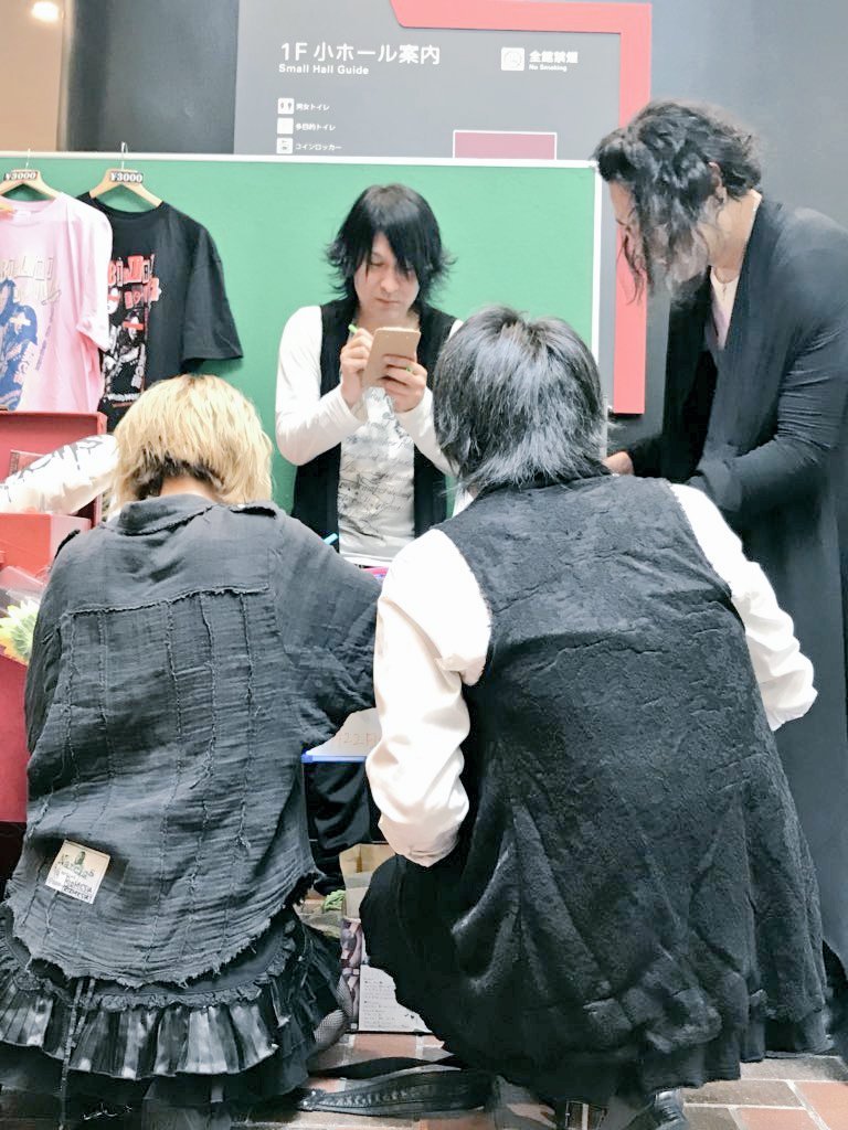 L_R_GROUP_JP's tweet photo. 【#RioMICSIA(#RIZMICSIA)】🆕
いよいよ明日‼
3/31(日)浦和ナルシス
Zёnit Music Factory DANGER☆GANG PRESENTS Supported by Narciss
「チケ代2.000円de丸っと一日Happy!!」
OPEN 14:30 START 15:00
前売¥2000 当日¥2500 (D別¥500)
#RioMICSIA
#RIZMICSIA
#LRG https://t.co/8VQYyTGrgU