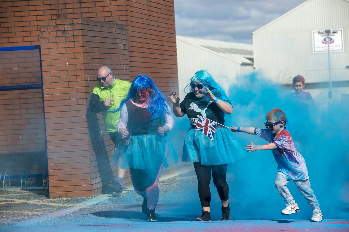 RFC_Charity's tweet image. What a morning! You asked to be Blue All Over... 📸👇

Thank you to everyone who joined us at Ibrox for our #BlueAllOver19 5km Fun Run.

So far you have raised over £20,000, with more still to come - incredible! #RangersFamily 💙