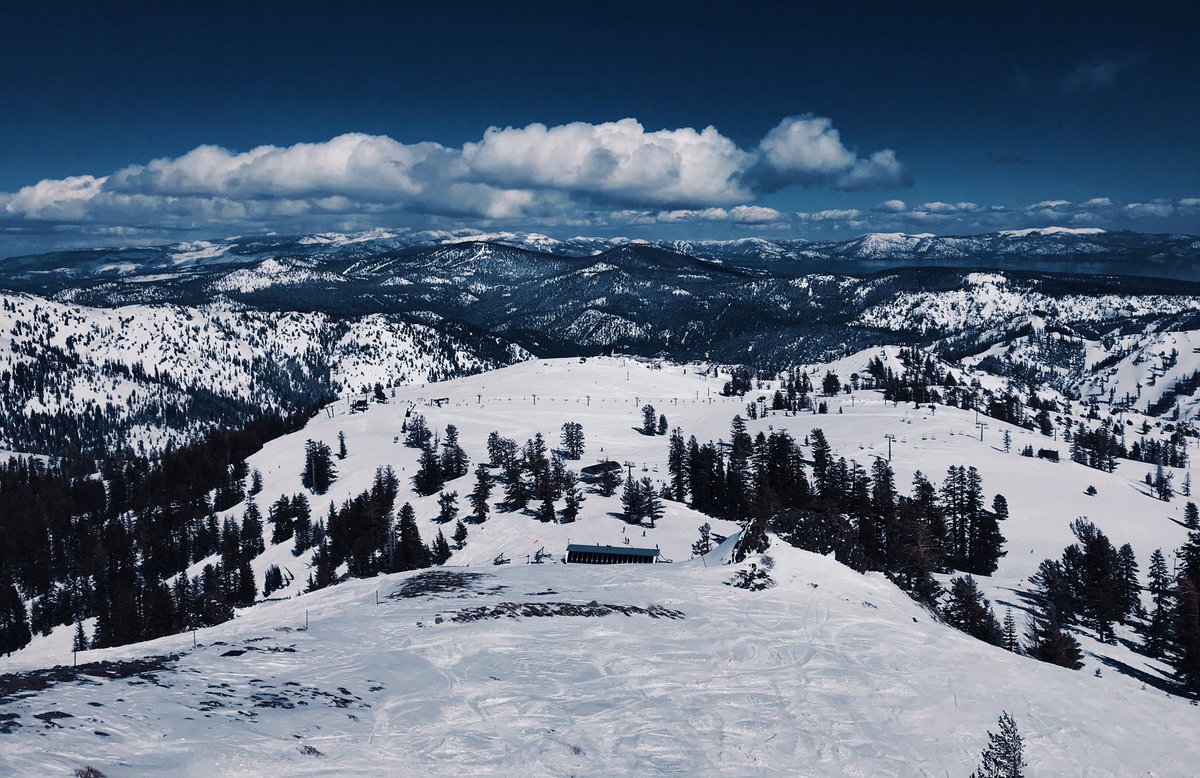 HashusClay's tweet image. Squaw Valley is unreal!!! Probably the best mountain I’ve ever rode!!! 😍😍