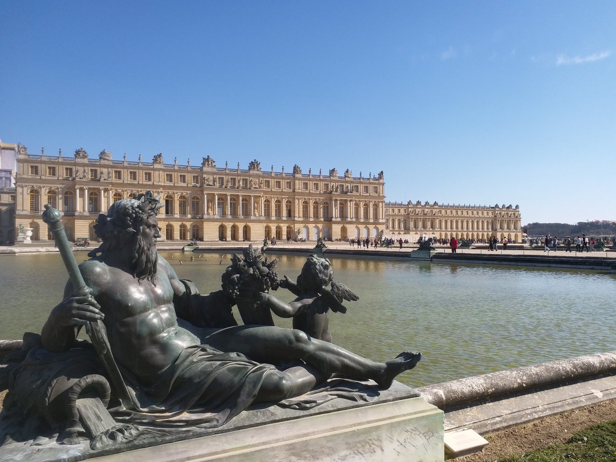 château de versailles.. #VersaillesPalace #Paris