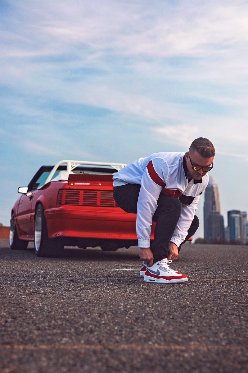 HarrisLue's tweet photo. I bought some shoes that match my car... #Tinker3s #jordan3 #airjordan #tinkerairmaxday #copped #teamearly https://t.co/YyO3goOMzO