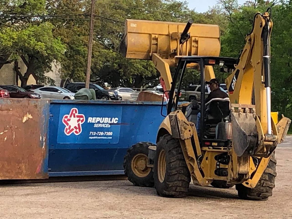 KeepDickinsonB's tweet photo. Trash Bash today-lots of activity with a great turnout. https://t.co/6yWQbS5B3J
