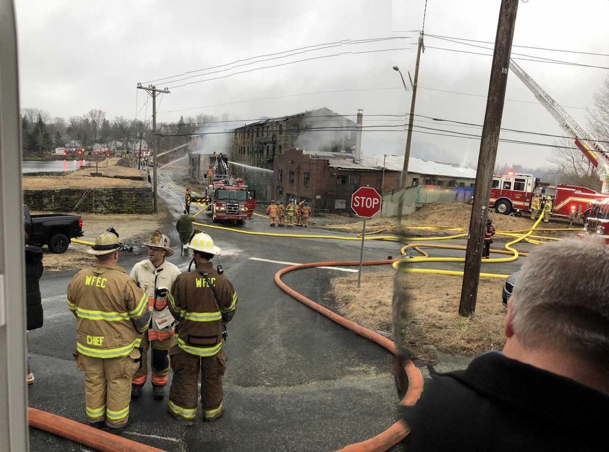 QVEC911's tweet photo. EAST KILLINGLY  #MillFire  Multiple Alarm + Specials   963 Bailey Hill Rd. - Acme Mill     ToC: 03:56    NO Injuries / Active Scene / PIO Located at E. Killingly Fire Station https://t.co/noloImzQXl