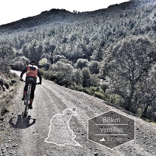 z0r3f's tweet photo. Ventillas 🏆 🚵🏻♂️
-
Cómo mola Ventillas, a fuego hemos ido. Media de 20,8 km/h. Dolor de patas nivel 13 🥺
-
#power #happy #climb #workout #bike #mtb #cycling #offroad #mmrbikes #btt #garmin #ciudadreal #hunter #lessismore #tubeless #ovalchainring #single… https://t.co/mjLJF9fRJQ https://t.co/AoNUGu5TfA