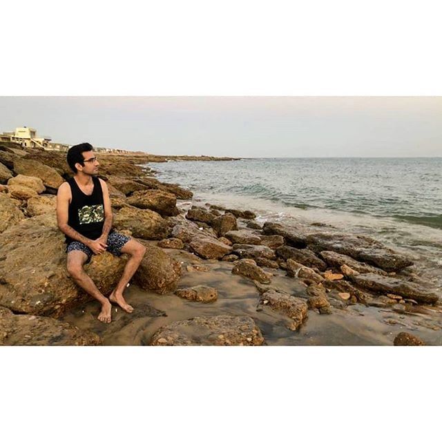 fatah_pak's tweet photo. The stone hearts.
#BeachWeekends #Karachi https://t.co/GWBjnPM2XX https://t.co/hFtImHHpKt