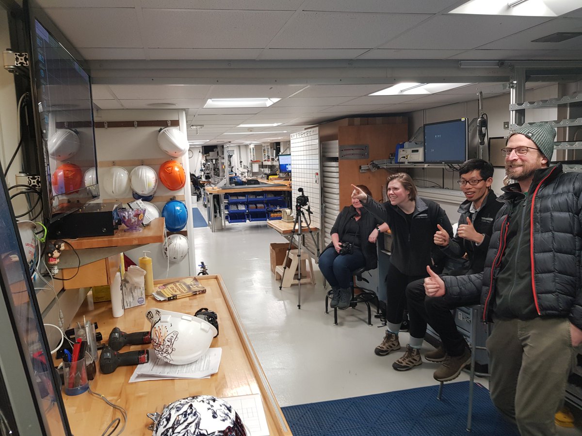 SarahKachovich's tweet photo. Excited #Exp382 scientists on @TheJR waiting for the first core last night!
Woke up to 11 cores and lots of action :D
#FirstCore #Antarctica https://t.co/thBMDnTw2p