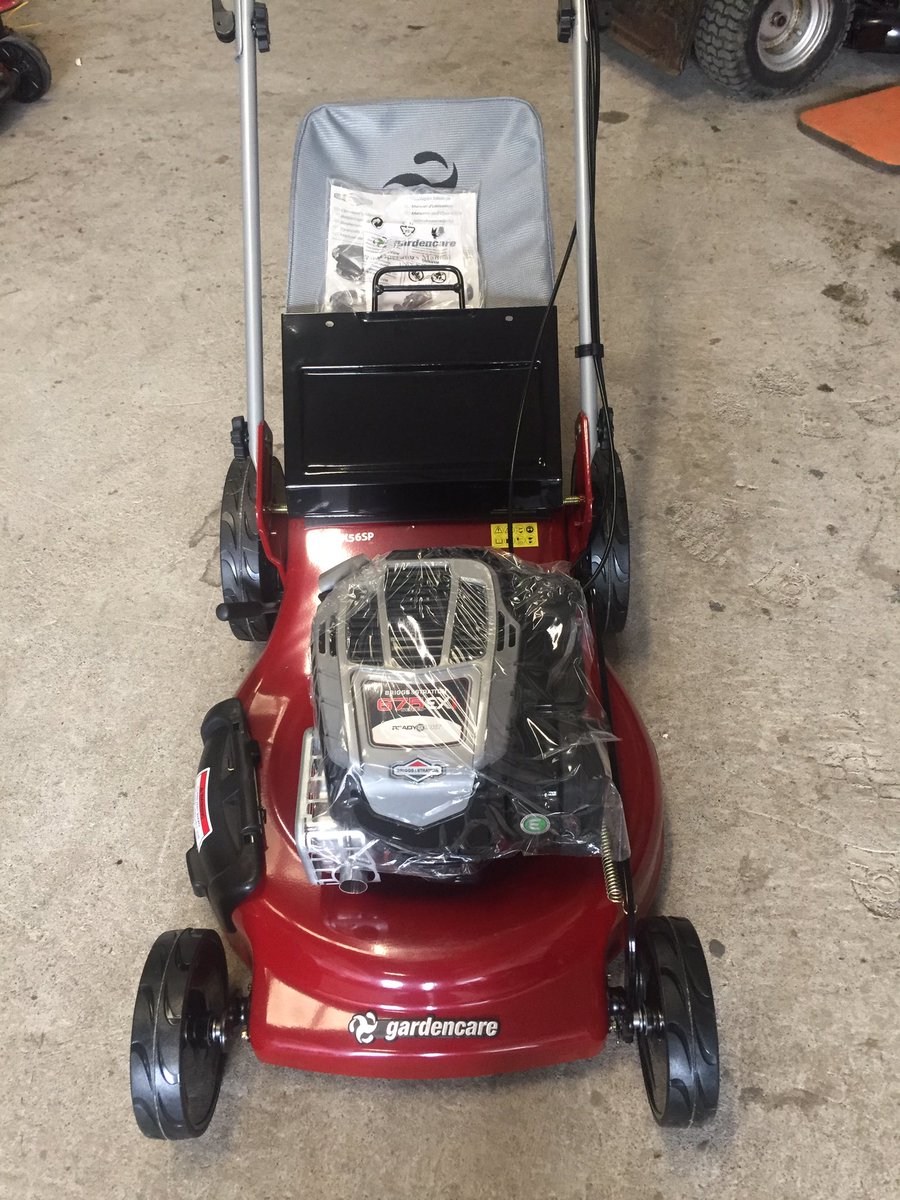 TimberproI's tweet photo. 22” &amp; 18” self drive Gardencare mowers, set up and with a PDI check, off out to their new owners today,.. #gardencare #butleroutdoorpower #grassmachinery #clonmel #tipperary #smallbusiness #supportlocal https://t.co/brT6FgoJFh