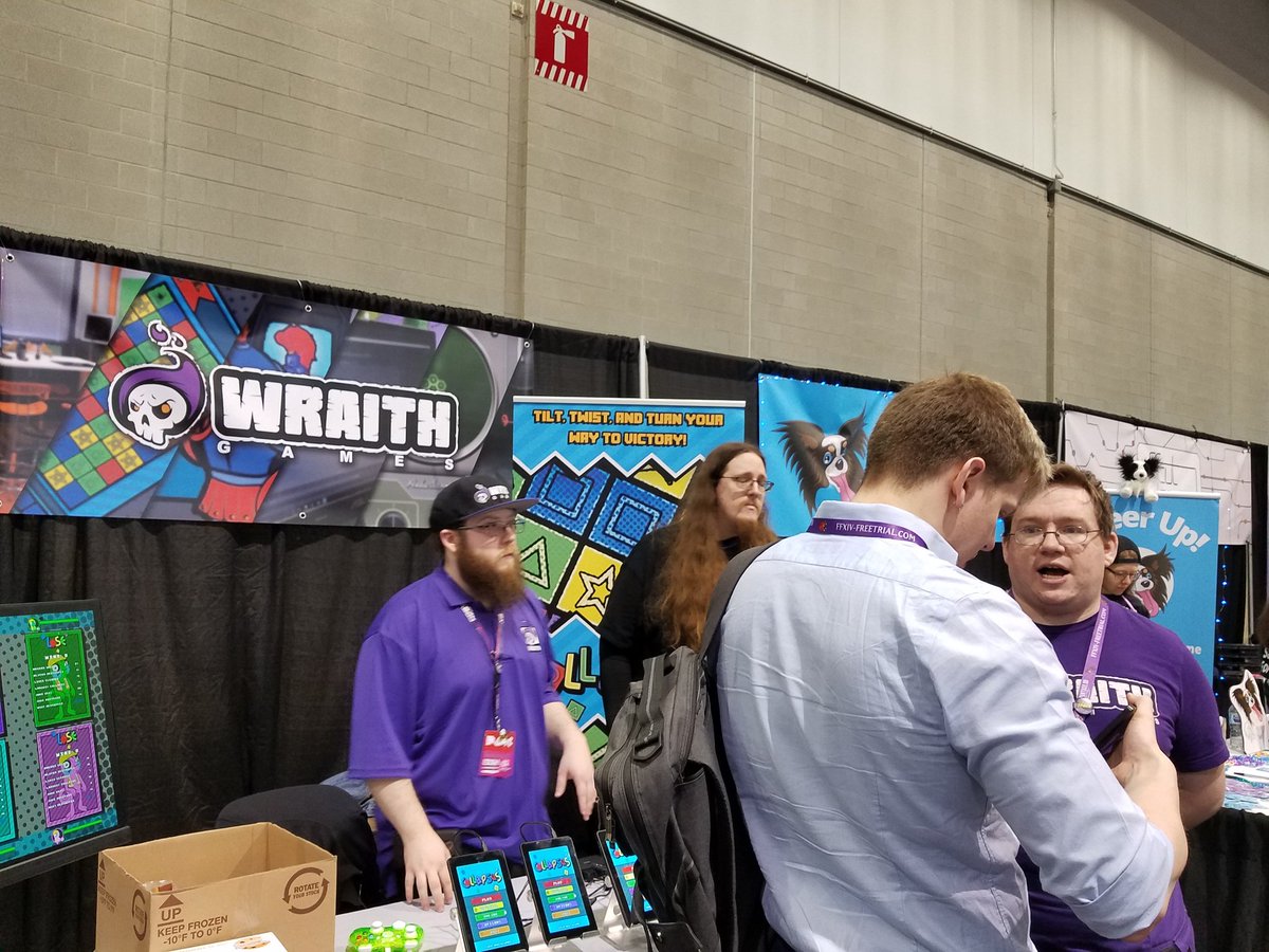IndieHangover's tweet image. Always great to at the very least say "Hey!" to the @wraithgames crew at #PAXEast!

They've been incredibly supportive to us, and goodness is #Collapsus a phenomenal #puzzle #indiegame!