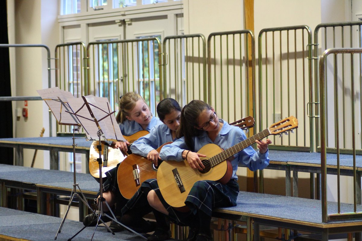 Farlington_Sch's tweet photo. Happy birthday, Mr Clapton from Farlington! @FarlingtonMusic invites you to our Spring Concert on Monday, if you are free. It starts at 6pm and we're only 15 minutes' drive from Ewhurst...
@EricClapton #HAPPYBIRTHDAY #ericclapton #ericisgod #slowhand #music #guitarist https://t.co/1ws7yM6jm6