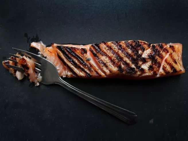 SAVEURMAG's tweet photo. While the high heat of a grill is typically associated with cooking meats like chicken, beef, and pork, grills are also a wonderful tool for cooking fish https://t.co/41aGJt08RZ https://t.co/bB8WZxCUzP