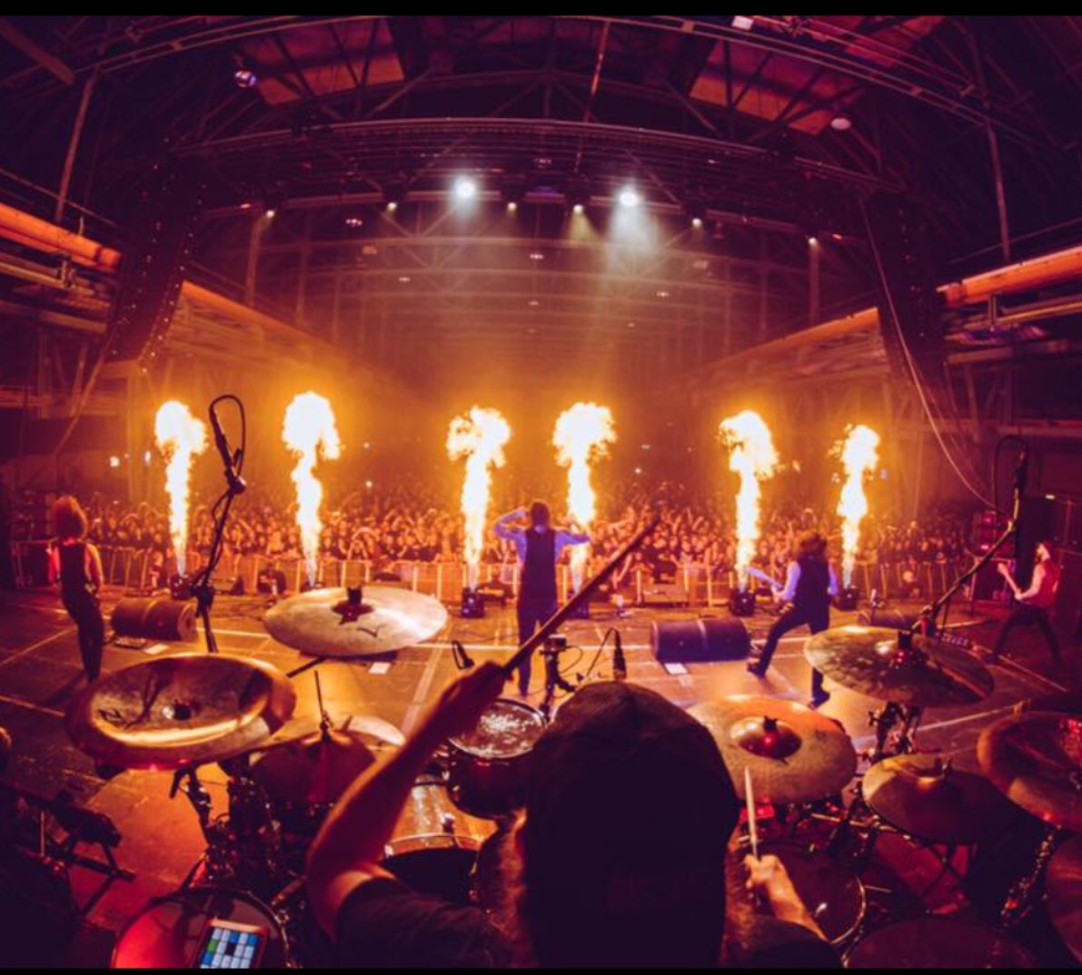 Elizabe01813524's tweet photo. Laying around the house wondering how to top off this beautiful weekend? Then get down to @VinylMusicHall and get your #MetalOn tomorrow with @AsILayDying! #GetDownToVinyl #BangYourHead #AsILayDying #Metal #VinylMusicHall #PartyOnPalafox https://t.co/FiDTDcuyfo