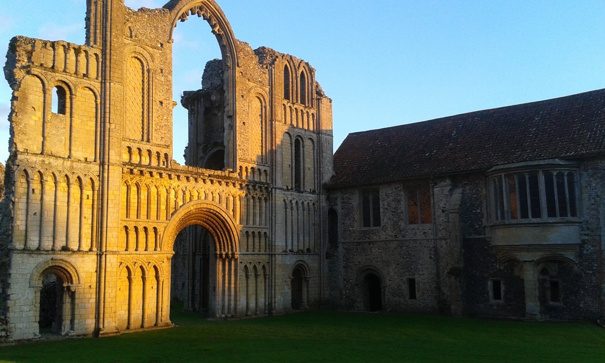 *sigh* new season at #CastleAcrePriory #EnglishHeritage. 1st April. Amazing heritage site. Films location for Tomb of Ligeia starring #VincentPrice, Glorious 39 directed by #StephenPoliakoff, and CITV's #Knightmare as the 'Ruins of Dungarth' (Series 4)... classy.