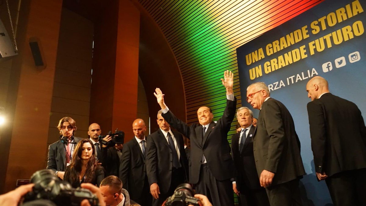 berlusconi's tweet image. Oggi è stata una grande giornata di festa per celebrare la nostra lunga #storia. Grazie a tutti voi per l’entusiasmo e l’affetto che mi avete dimostrato. Ora continuiamo a costruire insieme il futuro dell’#Italia e dell’#Europa! #forzaitalia