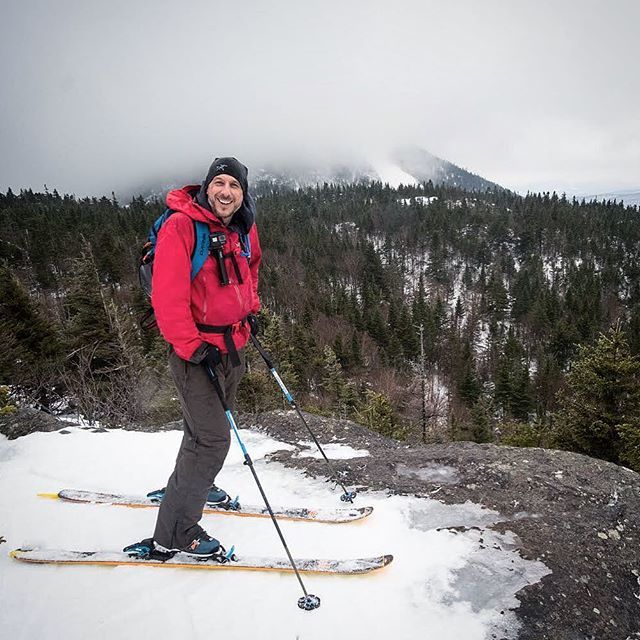 Je sais plus trop comment on est arrivé là, mais ça valait la peine de se perdre un peu!
📷: @michel_caron
#cantondelest #perdudanslebois #montorford #peauxdephoque #skimo #randonneealpine #montagne #obersonboutique #salomonfreeski #arcteryx @cantonsd… ift.tt/2YEsCTc