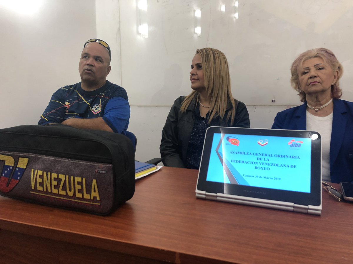 fevebox's tweet image. #Fevebox|| Asamblea General Ordinaria||
••• 
En la sede del COV se llevó a cabo 🥊
Dra. Luisa Benítez preside la Asamblea
Sábado 30 de Marzo 2019 
🇻🇪Informe de Gestión durante el año 2018