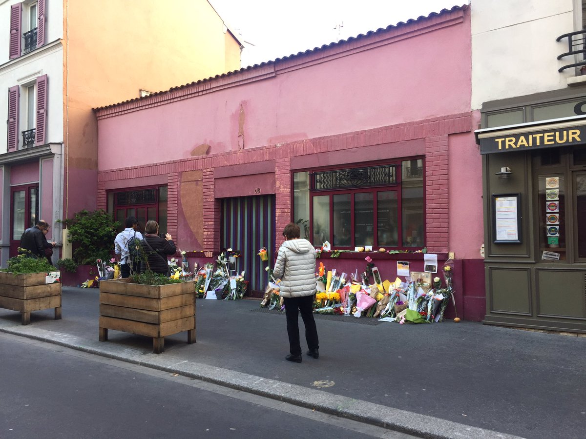DavidBenazeraf's tweet photo. La rue Daguerre rend hommage à #AgnesVarda https://t.co/TKBFWMydGm