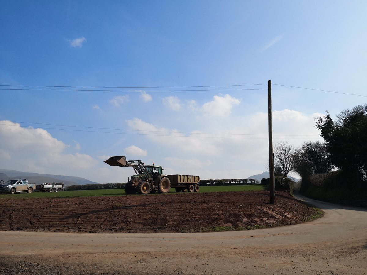 WholehouseFarm's tweet photo. Productive day at #wholehousefarm.
.
.
.
Anyone that knows the road up to us, will know the danger and havoc this particular 90 degree bend causes us and our neighbours!
.
.
.
#improvingvision #farmimprovement #teamwork #anotherthingoffthelist https://t.co/jOyc6iEh6D