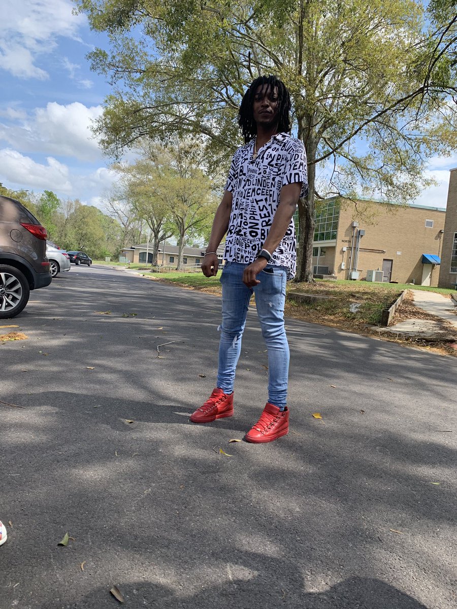 Jsteve223's tweet photo. I Had Forgot Bout y’all But #SUSpringFest19 Drip 💧‼️ https://t.co/0fJLiFjhb2