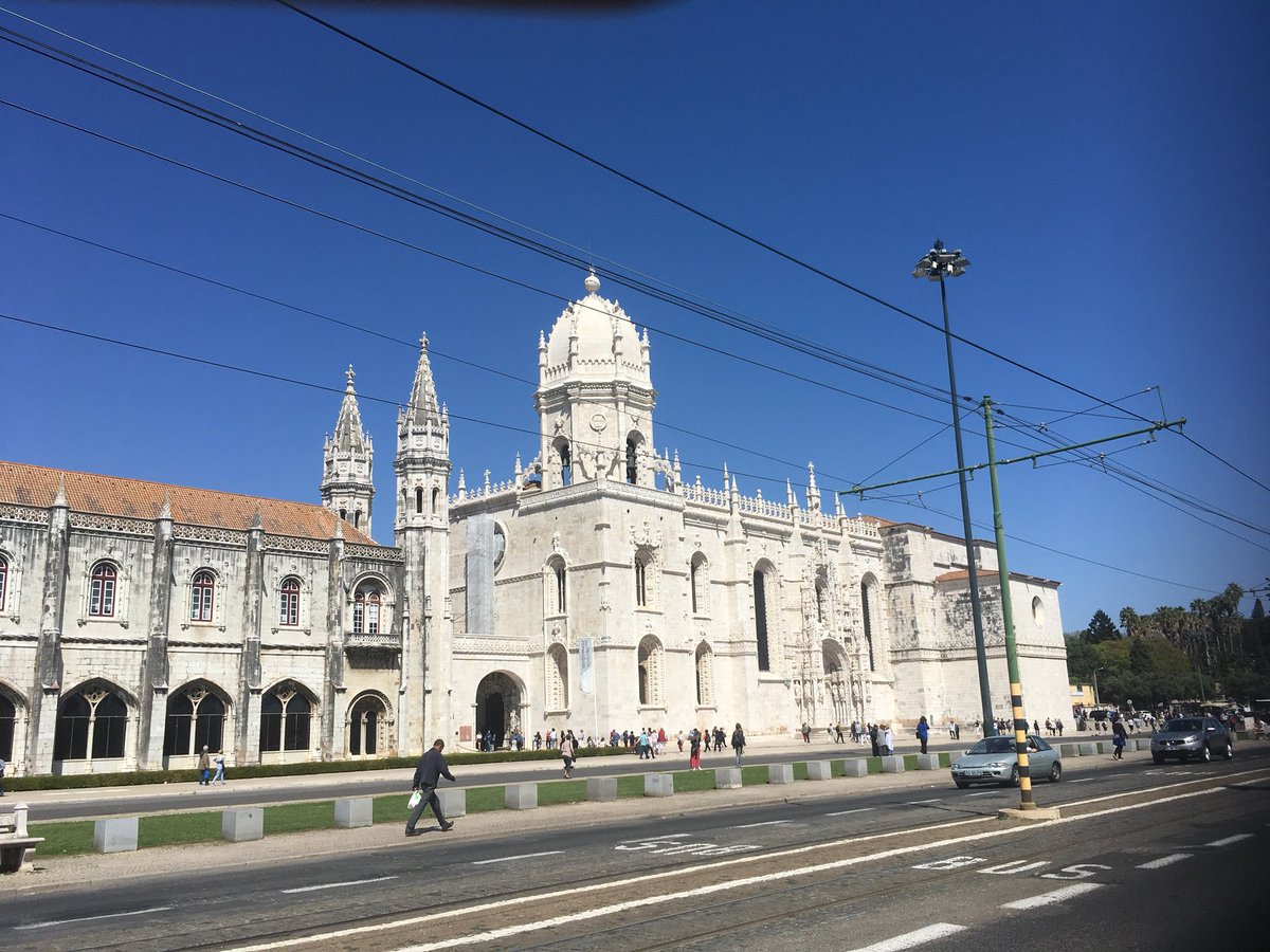 megiii_loise's tweet photo. Lisboa is such a beautiful city ! Lucky us ! #ADPD19 https://t.co/lspfsK6PYf