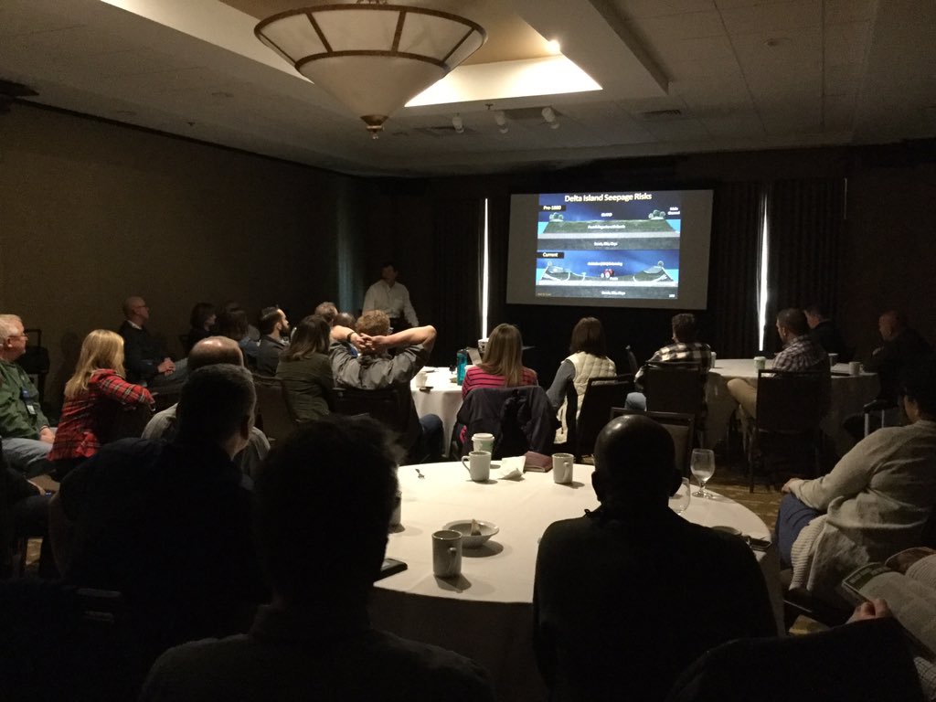 mwdh2o's tweet image. No other better way to spend a #SaturdayMorning than #learningaboutwater with Metropolitan’s Curt Schmutte. Thank you to #SoCal business leaders for spending their weekend with us to learn more about where their water comes from.