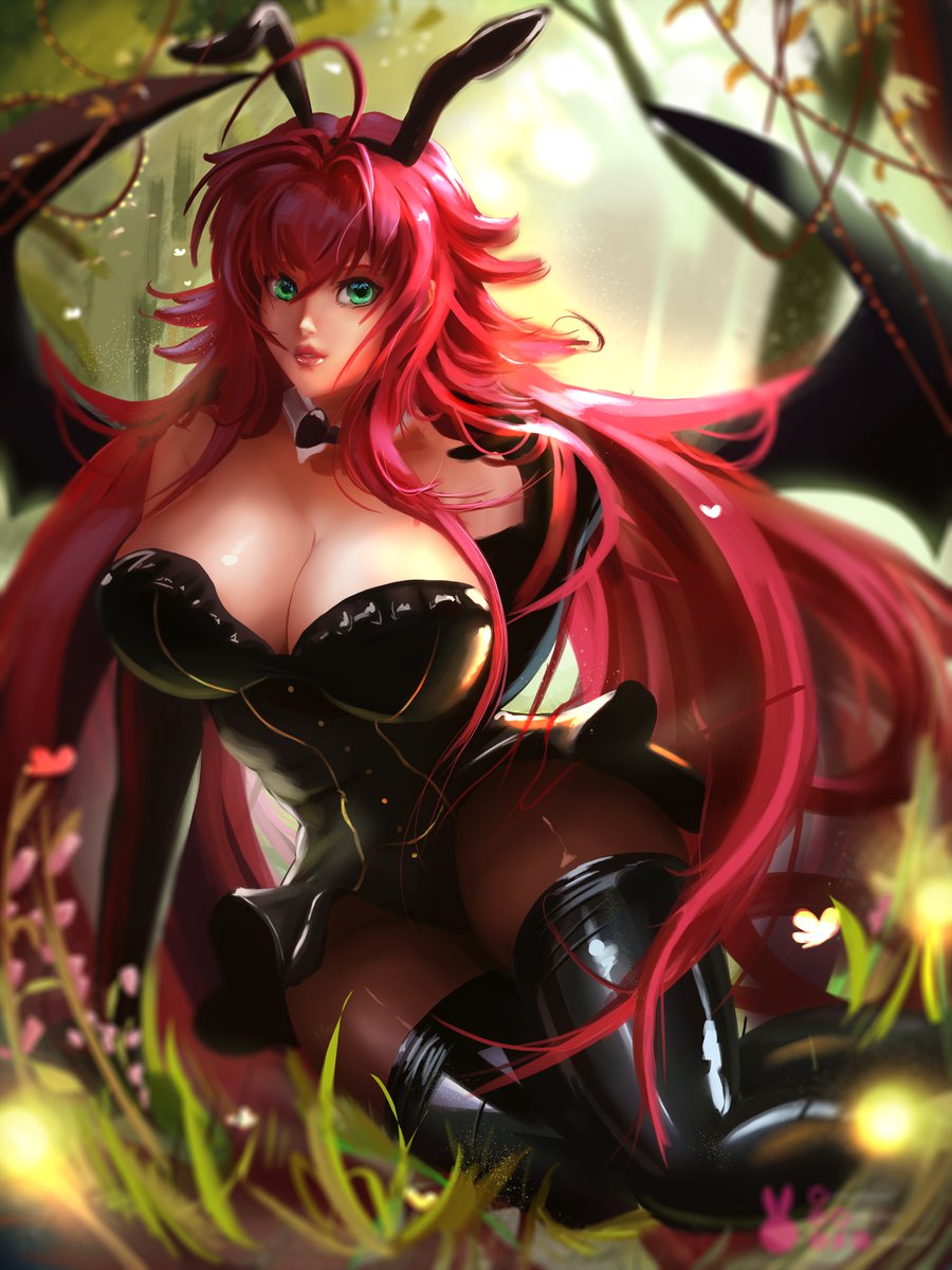 Bunny Queen Rias Won the recent poll by quite a lot. 