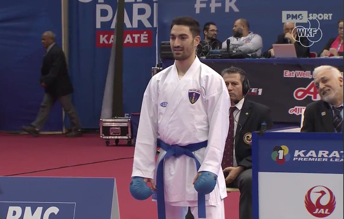 ItaliaTeam_it's tweet photo. GRANDIIII! 💙✨
A Guadalajara Angelo #Crescenzo è argento europeo nei -60 kg!
Bronzo invece per Laura #Pasqua, Lorena #Busà, Clio #Ferracuti e Silvia #Semeraro nel kumite a squadre!
RT per questa scorpacciata di medaglie #ItaliaTeam!
@FijlkamOfficial #EuroKarate2019 https://t.co/9tQU00UlO1