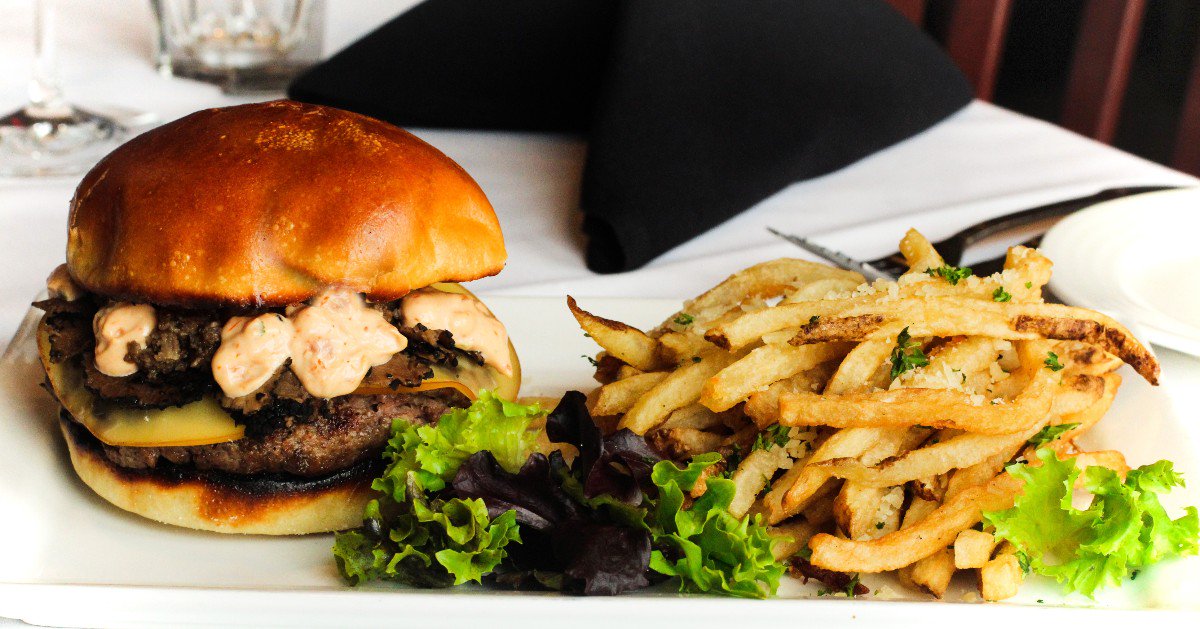 KirbysSteaks's tweet image. It's back again! Get your hands on the ultimate burger starting April 1st!

#TheUltimateBurger #Burgers #GrubZone #FoodiesOfHouston #TheWoodlandsFoodie #KirbysSteakhouse #FrenchFries #YesPlease