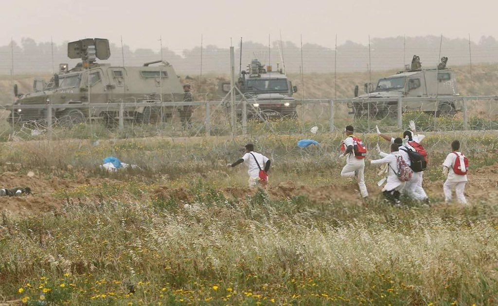 Timesofgaza's tweet photo. Gaza today: Medical staff on the line of duty. https://t.co/9AxCqmTaQi