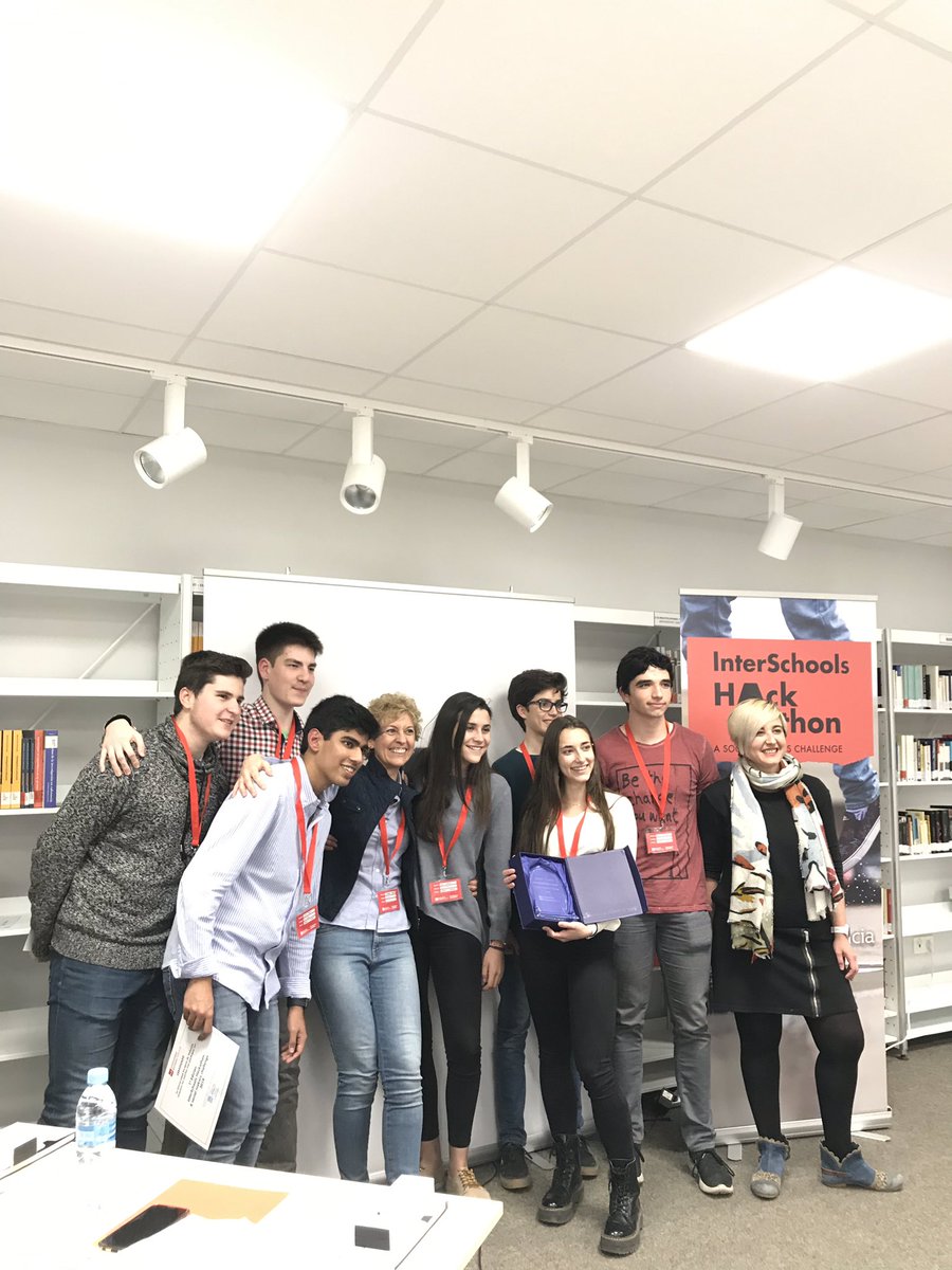 UEValencia's tweet photo. Los ganadores del #HackathonUEV ha sido el grupo Omega de @elpilarvalencia. ¡Enhorabuena a todos/as los/as participantes! https://t.co/HuP7CFpFpw