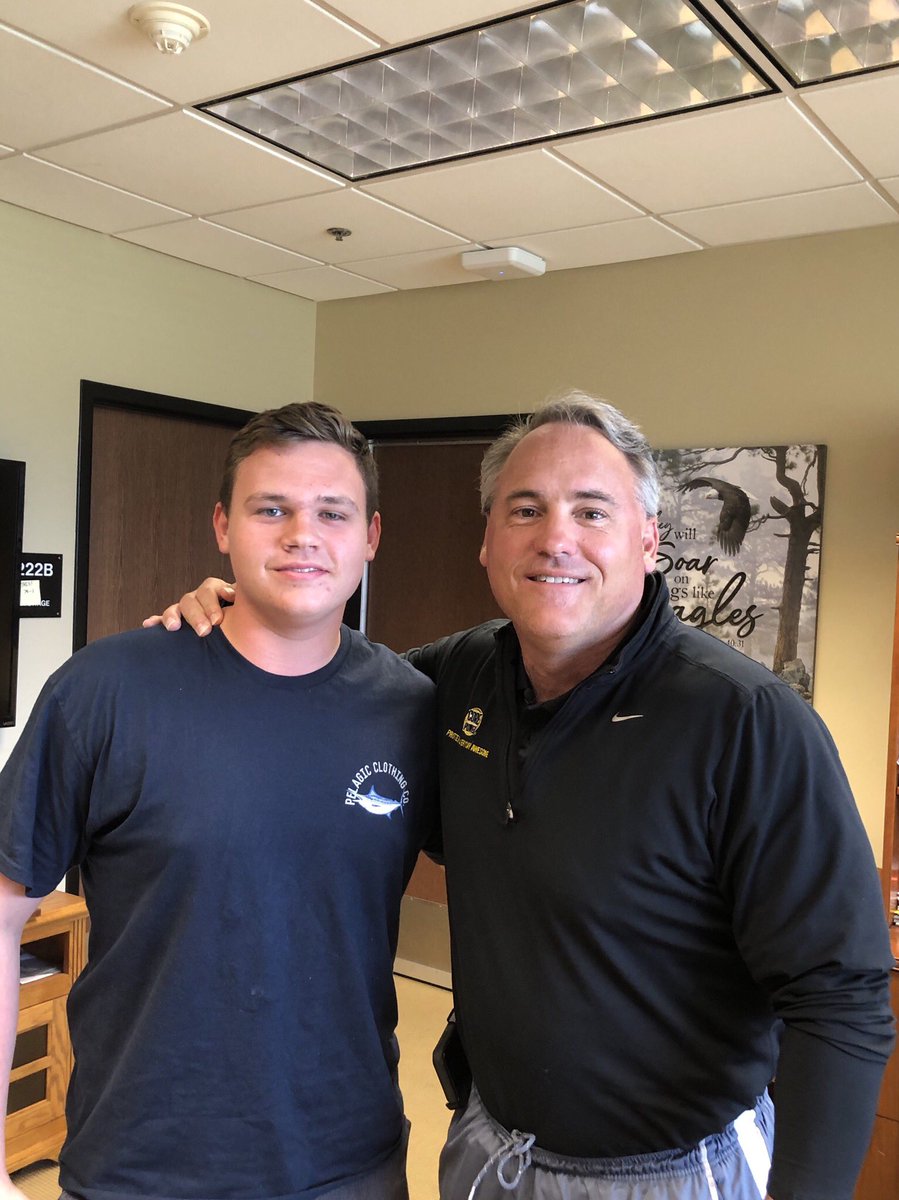 seffff48's tweet photo. Committed #SMTTT 🖤💛🦅🦅 https://t.co/fd4Psu7FuM