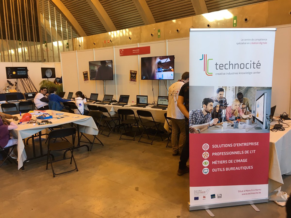 martiiw's tweet image. Le stand #Wallcode @digitalwallonia au #PrintempsDesSciences à @VilledeMons organisé par @umons