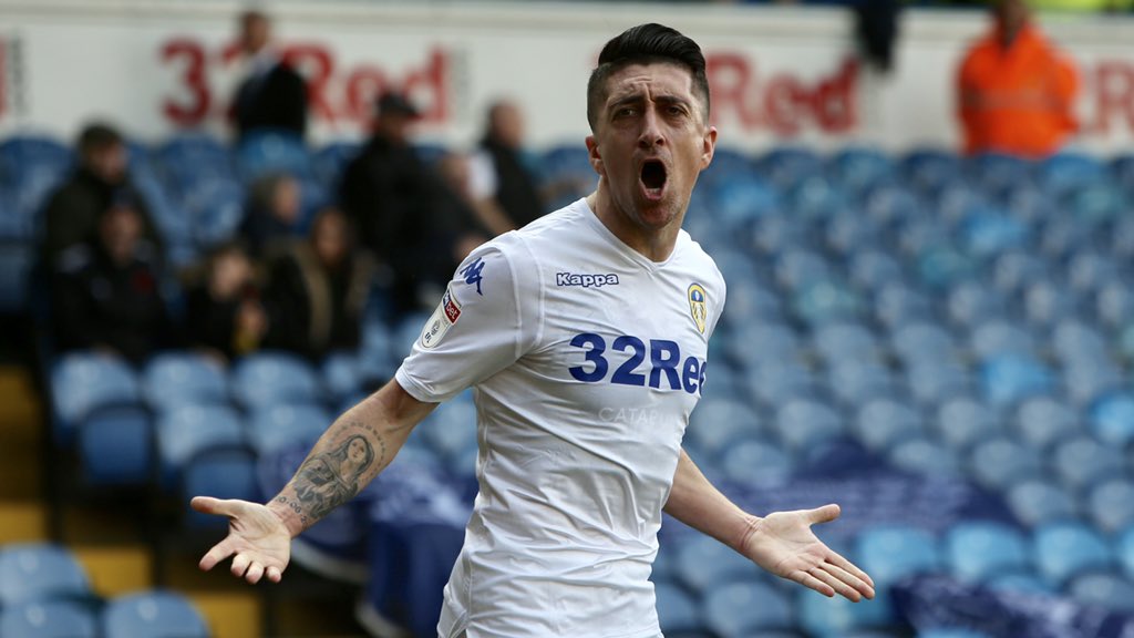 LUFC's tweet image. Them: Not good enough for the @SkyBetChamp Team of the Year

Us: 🤣🤣🤣🤣🤣🤣 Ok pal!