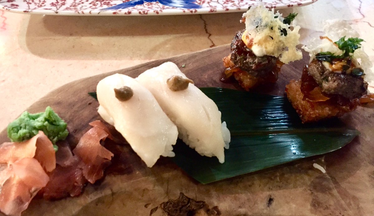 El_Equipo_A_'s tweet photo. Nos hemos dado un graaaan homenaje en @SushitaCafe #MadameSushita como nos gustan todos los Sushitas! #PastaMien #Nigiris #PezMantequillaConTrufa #Wagyuburger #Delicattesen https://t.co/nNC5AjTbuF