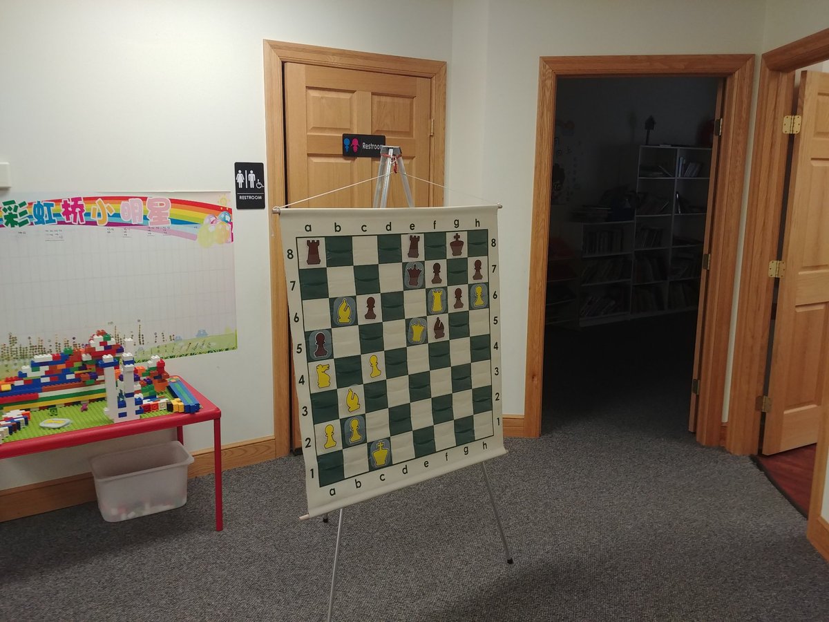 Never_Relevant's tweet photo. Took these photos between classes! https://t.co/Hr7T7N82g9