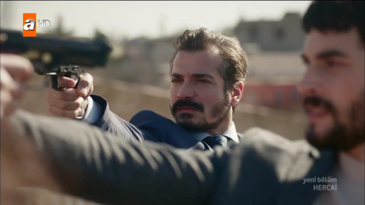 Lanet olsun içimdeki dostluk aşkına Miran yüzünden  saf aşık Azatla uğraşacam öldürsemde kurtulsammı bir an önce😂😂