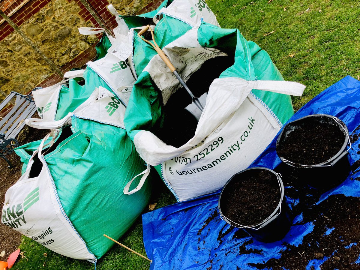 AndiWisk's tweet image. Had a good day #mulching on Wednesday.
Who needs the gym eh? 💪🏼💪🏼
#springmulch