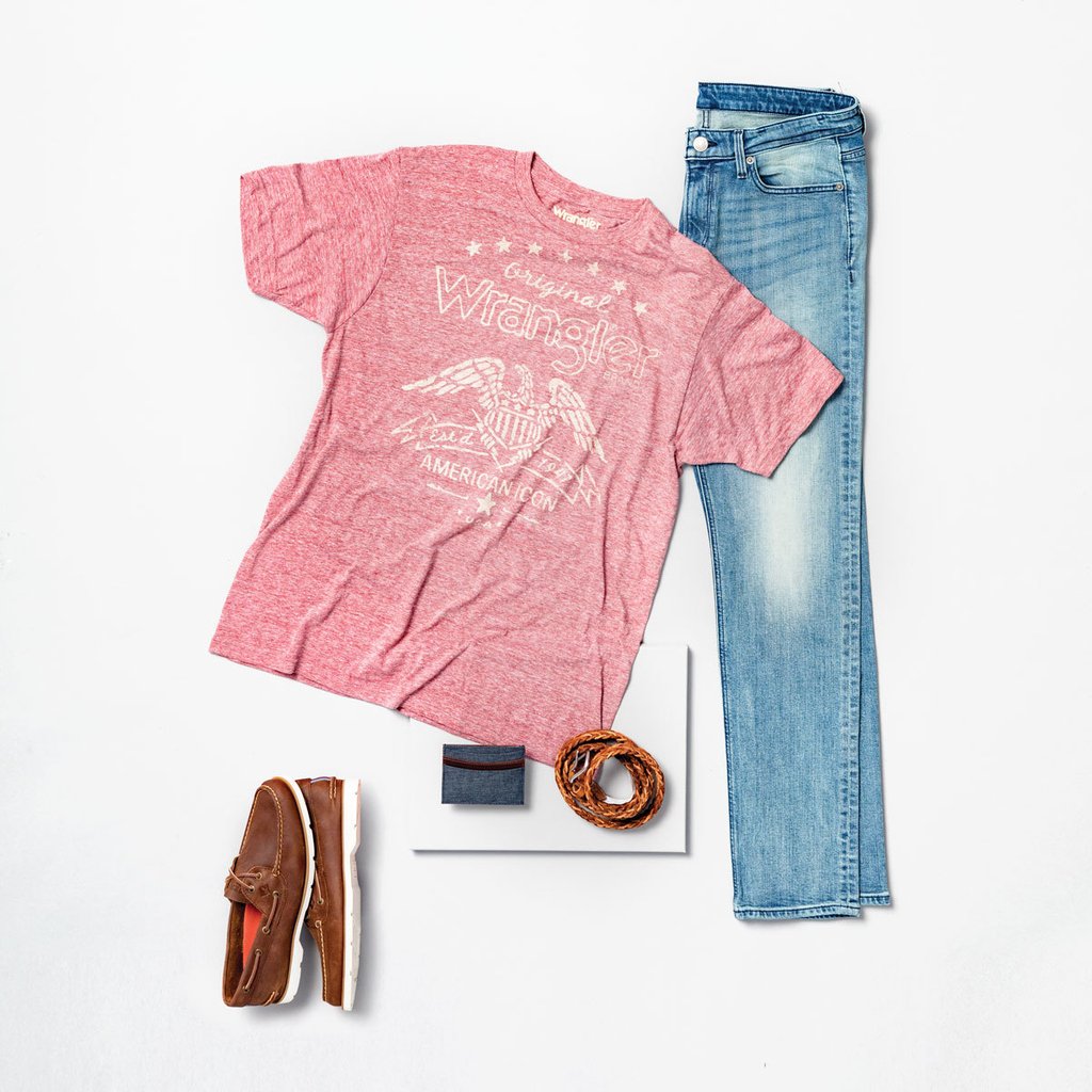 TangerOutlets's tweet photo. Relax the #TangerStyle way! From tailored to casual, head to #TangerLife to get all the spring outfit inspo for him from #LeeWrangler, #ExpressFactoryOutlet, and #SperryOutlet: https://t.co/qtA4RtKTSv https://t.co/tmMDLnk0WJ